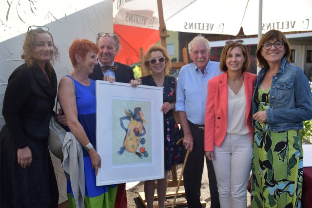 Afra-Fest mit (v.l.) Gabi Plattner, Dr. Margret Aull, Günther, Annaliese und Walter Stecher, LRin Gabriele Fischer und Anneliese Junker.