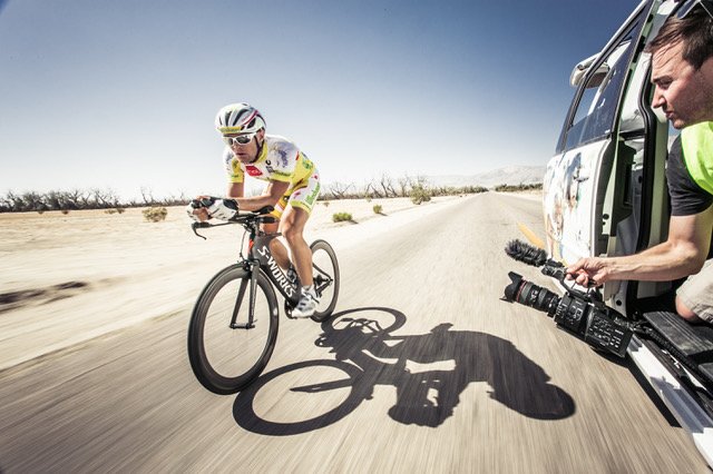 Extremradsport hautnah: Christoph Strasser in der TV-Doku.