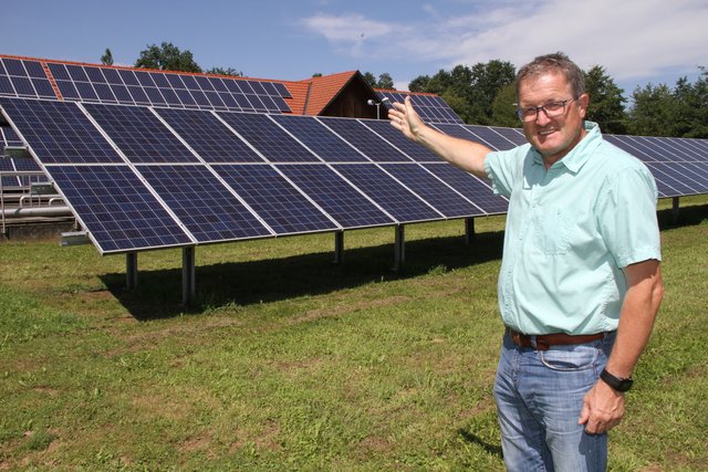 Ihre bislang größte Photovoltaikanlage mit 90 kWp hat die Gemeinde Wies bei der Kläranlage gebaut. | Foto: Josef Fürbass