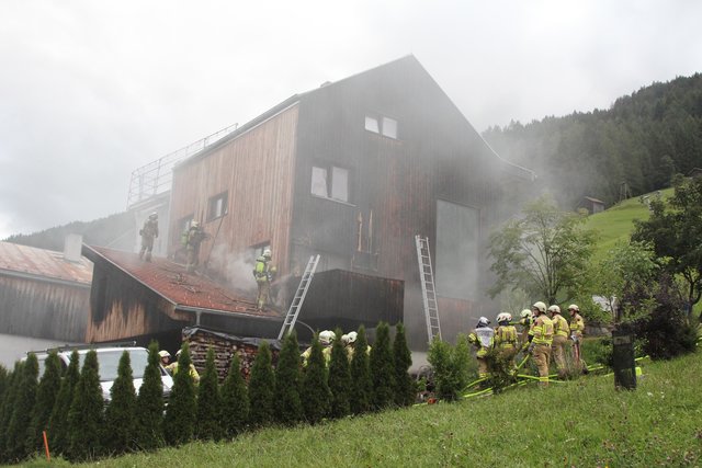 Das Haus der betroffenen Familie in Tobadill bleibt vorerst unbewohnbar.