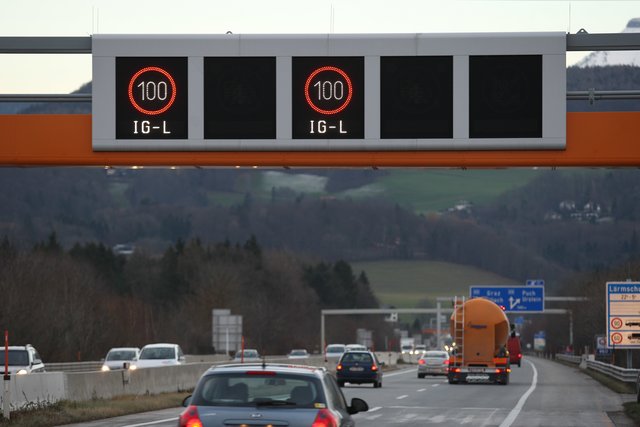 Während der gesamten Baustellenzeit  an der A10 Tauernautobahn zwischen Urstein und Hallein wird der "IGL-Hunderter" aktiv bleiben. | Foto: Symbolfoto: Neumayr/MMV 