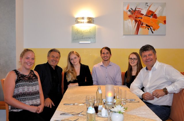 Mittagstisch mit Michelle Timmerberg, Wolfgang Kavalar, Lisa-Marie Wehmeier, Christian Unterköfler, Julia Kütemeier und Gerhard Pirih