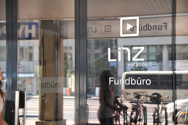 Im Fundbüro Linz kann so manches Schnäppchen ergattert werden.