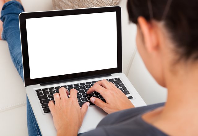 Rund 20 Prozent der Bevölkerung sind kaufsuchtgefährdet.  | Foto: Fotolia/apops