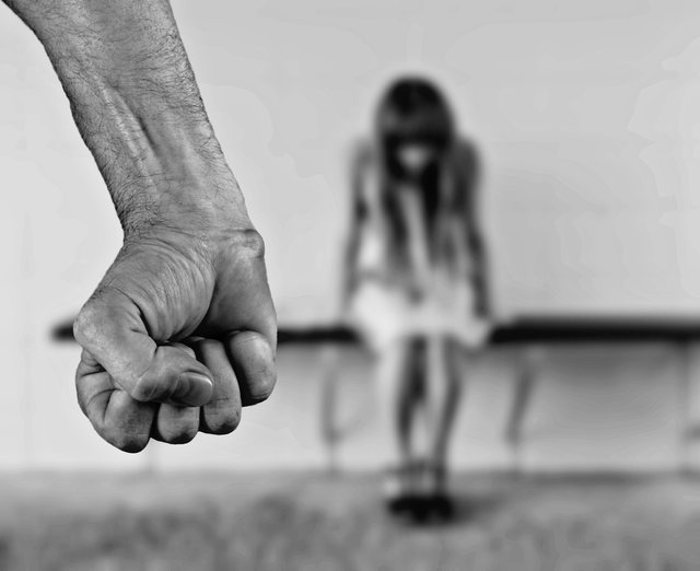 Türkis-Blau hat immer nur über Gewaltschutz geredet. Geblieben ist es leider bei Überschriften und bei Fraueneinrichtungen wurde sogar das Geld gekürzt“, kritisiert Yildirim. „Die Anträge der SPÖ zum Gewaltschutz wurden schlichtweg vertagt. Das ist ein gefährliches Spiel. Hier geht es um das Leben und den Schutz von Frauen vor Beziehungsgewalt.“