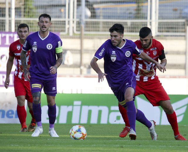 David Sencar (KSV) und Baris Ekinger (A.Klagenfurt)