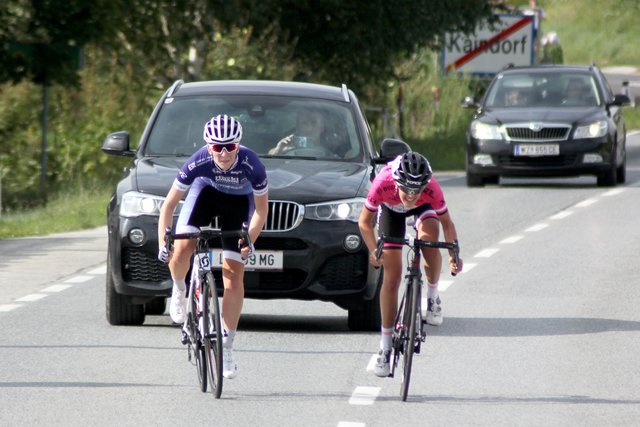 Laura Schöttl im Rennen der Juniorinnen beim Zielsprint. | Foto: Karl Hammerschmid/Radclub Walding