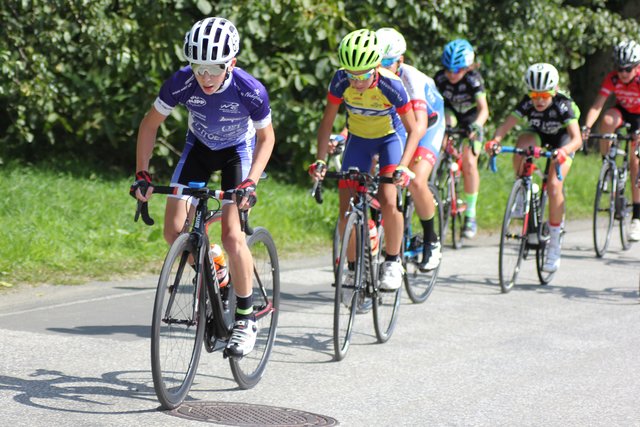 Valentin Zobl im Rennen der U13. | Foto: Karl Hammerschmid/Radclub Walding