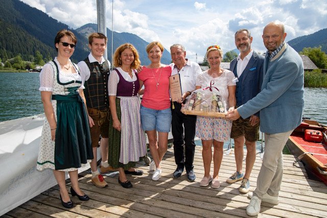 Ehrung für 75 Jahre Urlaub am Weissensee | Foto: Tourismusinformation Weissensee