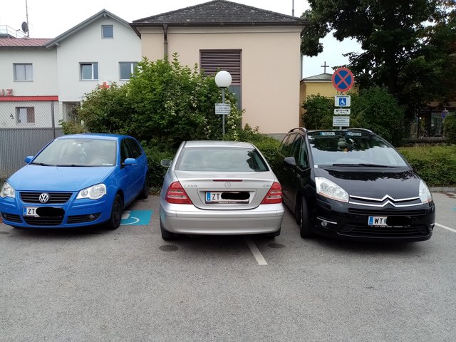Kunstparker beim Krankenhaus Waidhofen.