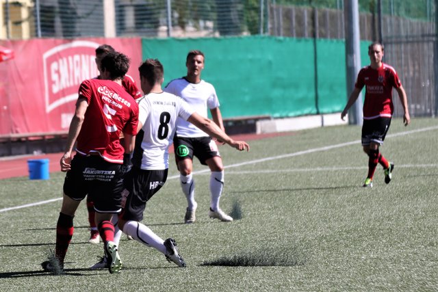 Das Match Reichenau gegen Hall endete mit einem gerechten 2:2 Unentschieden.