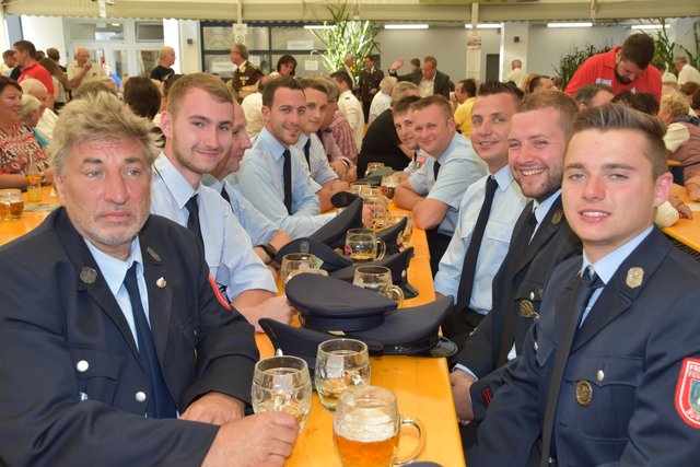 Die Delegation der Partnerwehr aus dem schwäbischen Burgau. | Foto: Martin Wurglits