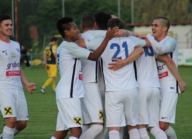 Jubel beim ESV St. Michael. Lebring wurde 4:0 besiegt.