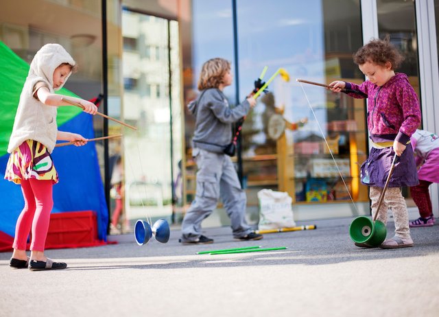 Spiel, Spaß und jede Menge Action warten am Neubau auf neugierige Kids.
