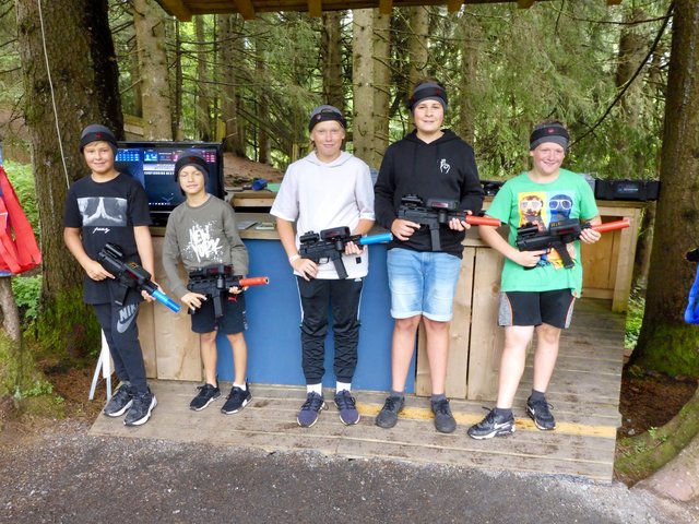 Beim Lasertag im Wald hatten die Kids besonders viel Spaß. | Foto: Graeff