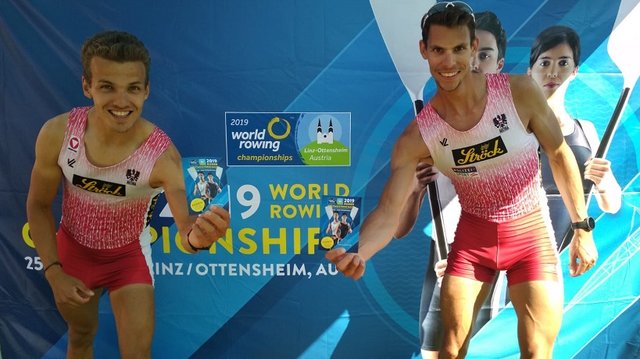 Der Ottensheimer Julian Schöberl (l.) und seiner Wiener Partner Matthias Taborsky wollen auf der Regattastrecke überraschen.