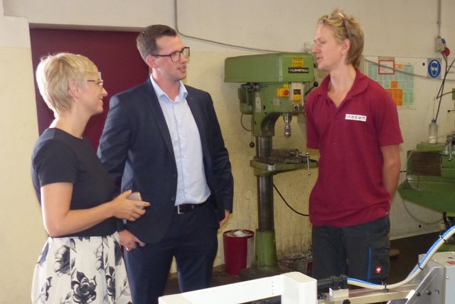WKOÖ-Präsidentin Doris Hummer (l.) sprach mit Bogdan Savchenko (r.) und Inocon-Geschäftsführer Patrick Willner.