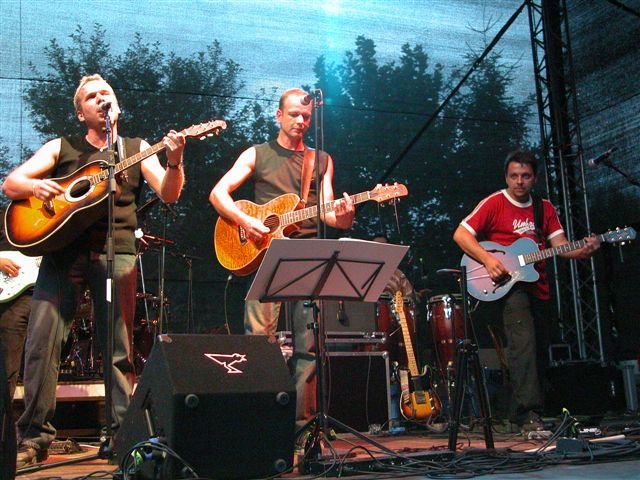 Die Band "Scheibbs 3" sorgt für Stimmung.