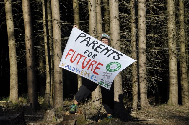 Für Sabine Nagl steht fest: "Wenn wir nicht jetzt etwas ändern, haben junge Menschen keine lebenswerte Zukunft." | Foto: Parents for future Waldviertel