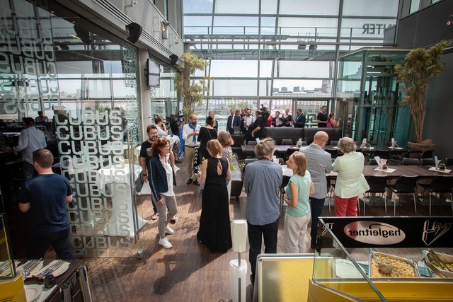 Großer medialer Andrang beim "Soko Donau"-Medienempfang am Montag, den 19. August. | Foto: Verena Mayrhofer