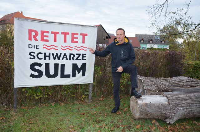 Andreas Mathauer setzt sich seit vielen Jahren mit seiner Arbeitsgruppe für die Schwarze Sulm ein. | Foto: Veronik