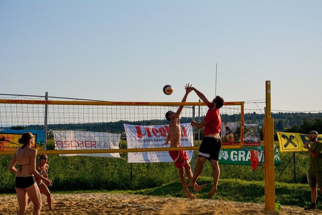 Spannende und Hochklassige Matches auf Sand bot die 10. Vulkanland-Beachvolleyballtour.