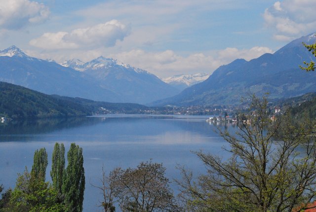 Der 66-jährige Urlauber war mit seiner Gattin im Millstätter See schwimmen, als er plötzlich unterging