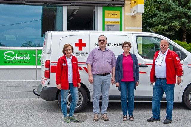 Sylvia Freischlager, Reinhold und Rosemarie Schmid und Georg Kaser liegt der Rotkreuz-Markt Mattighofen sehr am Herzen. | Foto: RKOÖ/Luttinger