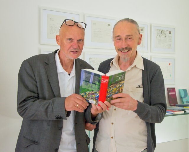 Verleger Richard Pils mit Hans Eichhorn