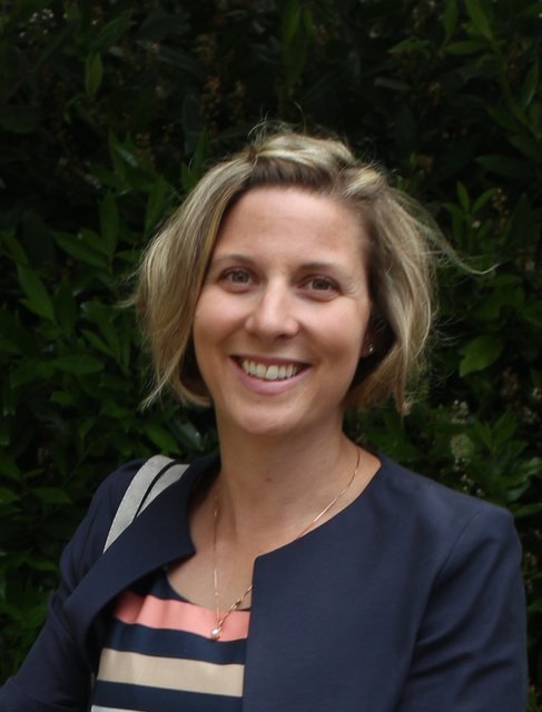 Iris Ott studierte Pharmazie und ist seit 2007 als Apothekerin tätig. Sie hat eine Ausbildung in Homöopathie und Traditioneller Europäischer Medizin. Seit März diesen Jahres leitet sie die Diana Apotheke in Enns.