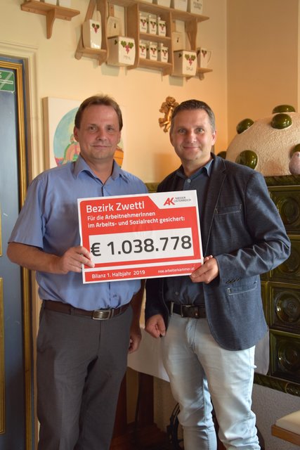 AK-Bezirksstellenleiter Jürgen Binder und AK-Kammerrat Werner Müller.