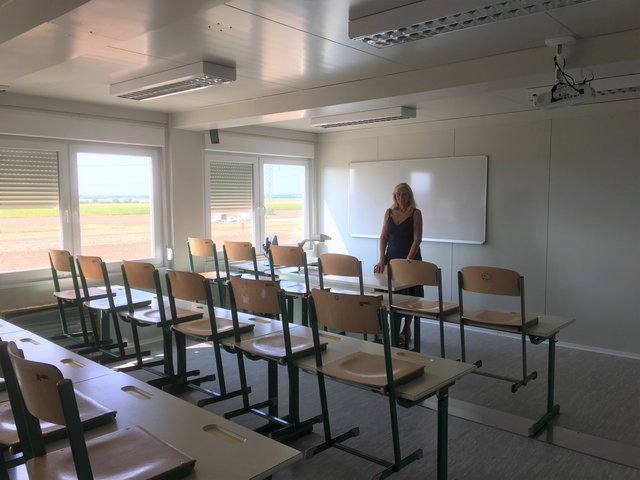 Groß genug und ausreichend belichtet werden die Schüler ab September in den Containern lernen.