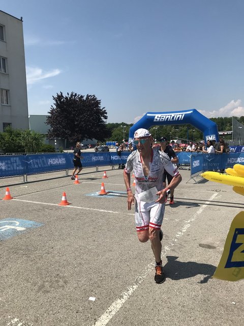 Hermann Mandler beim Zieleinlauf.