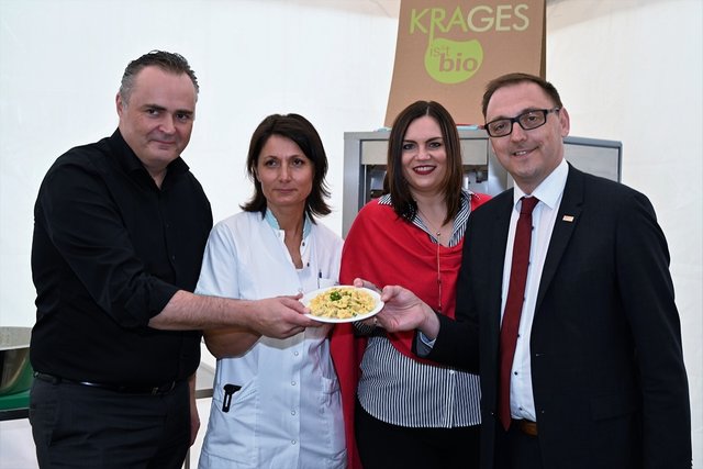 LH Hans Peter Doskozil, Martina Philipp (Mitarbeiterin des KH Oberwart), LR Astrid Eisenkopf, KRAGES-Geschäftsführer Harald Keckeis