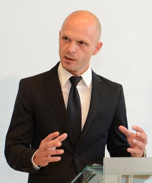 Bildungsdirektor Robert Klinglmair erklärt die Neuerungen für das Schuljahr 2019/20 | Foto: LPD/Sucher