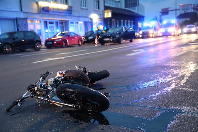 Auf diesem Moped wuden die beiden Teenager erfasst und tödlich verletzt.