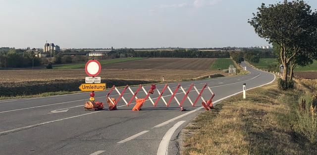 Unzählige Umleitungen ärgern derzeit die Bewohner des Marchfelds.