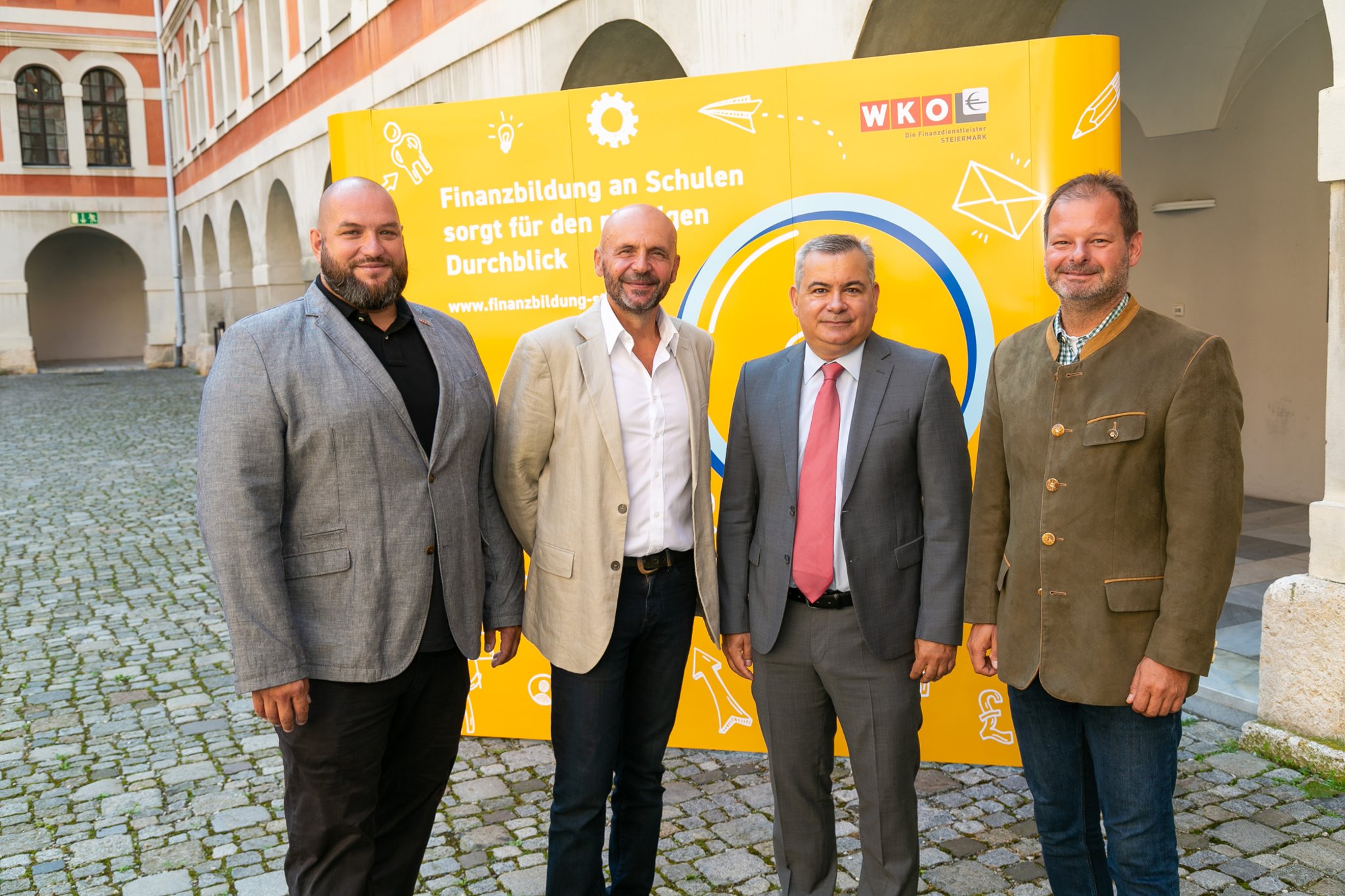 Stainz initiative f r finanzbildung bei tcm international