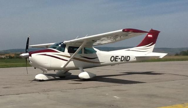 Cessna 182