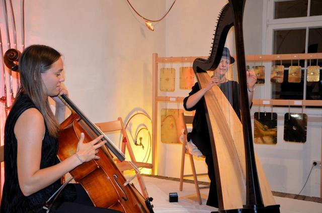 Julia Hofer und Anna-Maria Hefele in Aktion