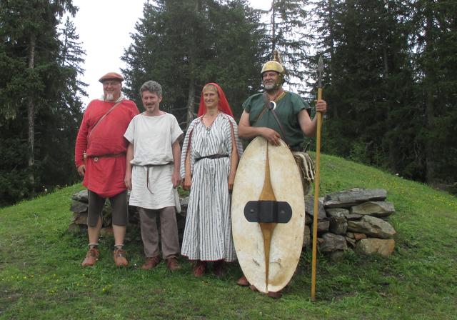 Vom 24. August bis 5. September wandert eine deutsche Gruppe mit Kleidung und Ausrüstung wie zur Eisenzeit (800 v. Chr. bis Christi Geburt) von Lermoos in 13 Etappen bis nach Meran.  | Foto: Via Claudia Augusta