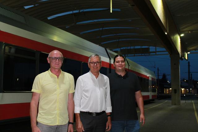 V.l.: Günter Schwarzbauer (Betriebrat Stern & Hafferl), Alois Stöger (Nationalrat, Ex-Verkehrsminister), Thomas Antlinger (Bezirksparteivositzender SPÖ)
