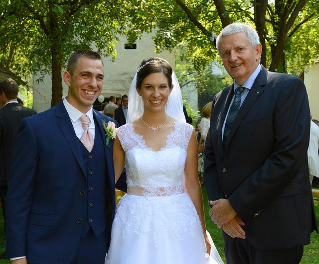 Mit der Trauung von Carolina und Lukas Sammer nimmt Gottfried Pfafl Abschied vom Ehen schließen!