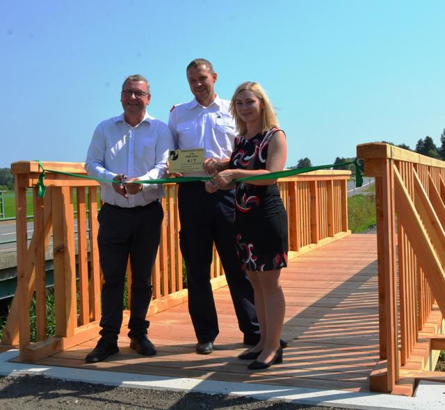 &lt;f&gt;Eröffneten die&lt;/f&gt; Brücke: Schechtner, ..., Himmelbauer. | Foto: Messirek