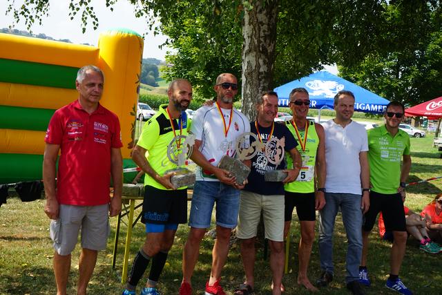 Die ersten vier Sieger im Ultralauf.