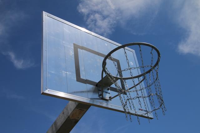 Von Klettern bis Basketballspielen ist alles im neuen Park möglich. | Foto: KK