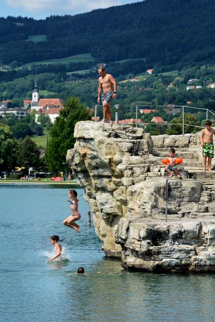 Bis zu 6.500 Besucher an Spitzentagen: 30. Juni war der stärkste Badestag heuer am Stubenbergsee. | Foto: Chri Straßegger
