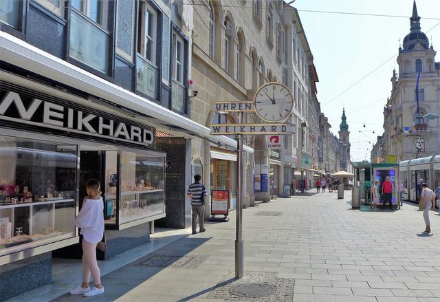 Weikhard-Uhr, Graz, Hauptplatz