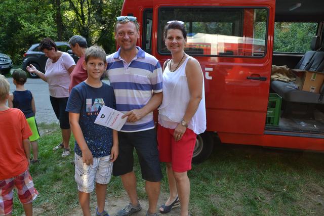 Nationalratsabgeordneter Johann Höfinger mit Familie. | Foto: FF Königsbrunn am Wagram