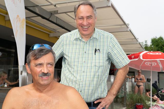 Richard Breier (Obmann der Duckhüttler) und Bürgermeister Josef Schmidl Haberleitner